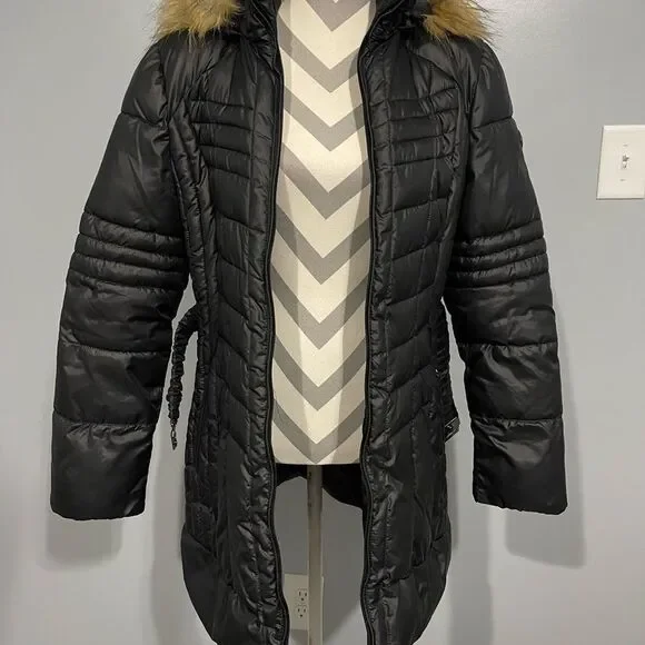 Guess Coat - Picture 11 of 11